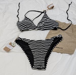 BNWT / Berlook / Small  Large / Black Geometric Textured O-Ring Bikini Set